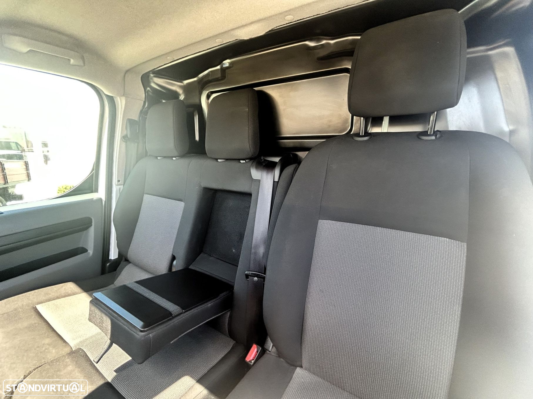 Peugeot Expert 1.5 BlueHDi L2H1 Standard - 21