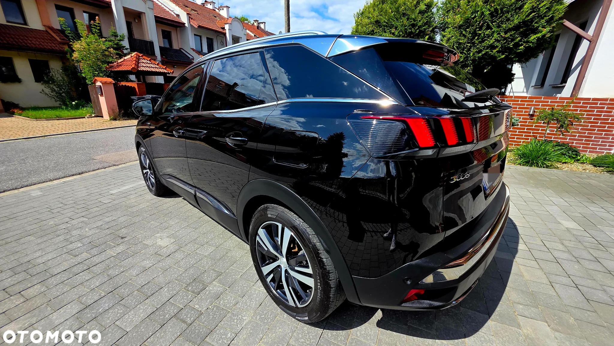 Peugeot 3008 1.6 PureTech Hybrid4 PHEV GT S&S EAT8 - 5