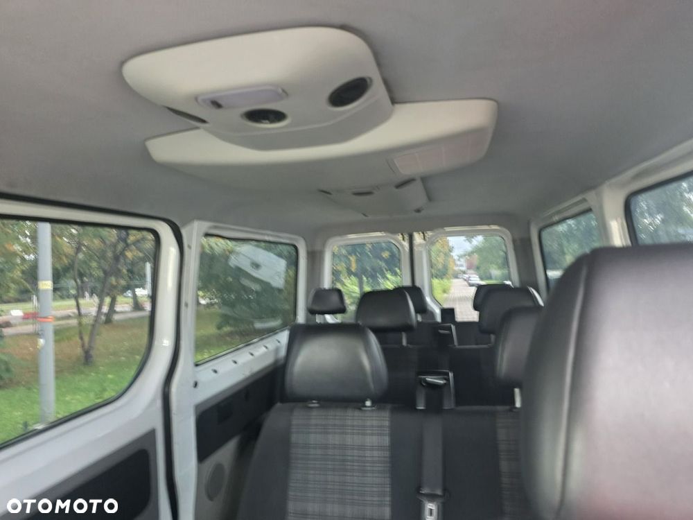 Mercedes-Benz Sprinter - 10