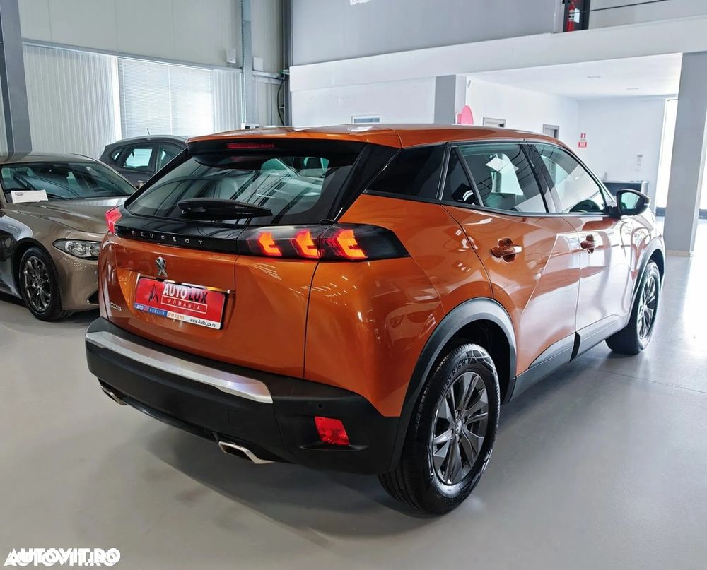Peugeot 2008 PureTech 130 EAT8 Active - 4