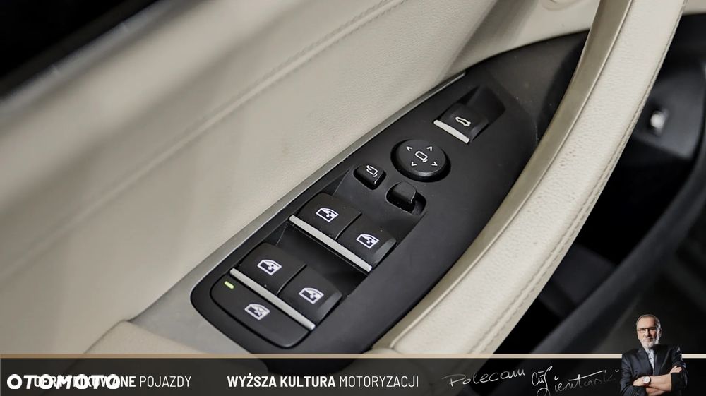 BMW X3 ver-xdrive30e-phev - 28