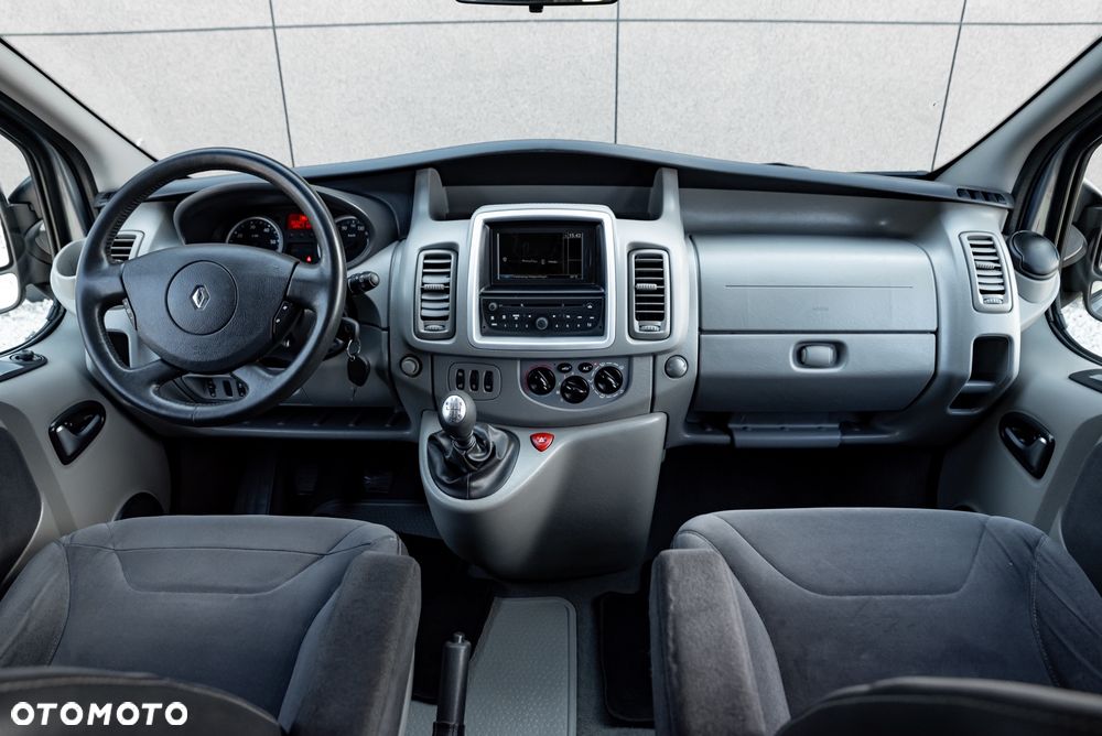 Renault Trafic FAP Grand Passenger Black Edition - 35