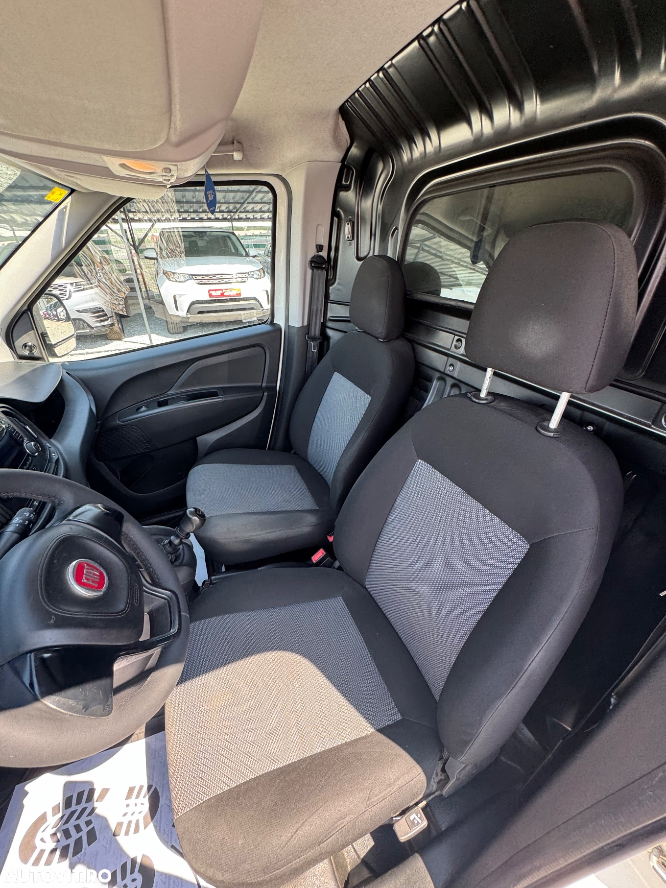 Fiat Doblo Combi 1.6 Mjet 105 CP Maxi Confort - 11