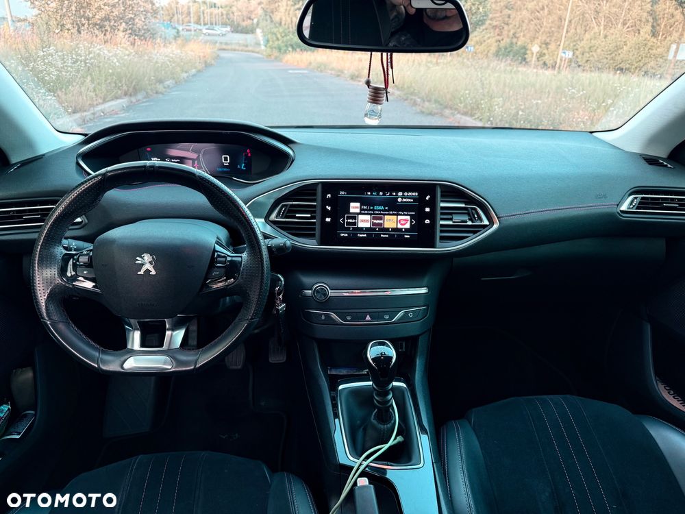 Peugeot 308 2020 photo 4