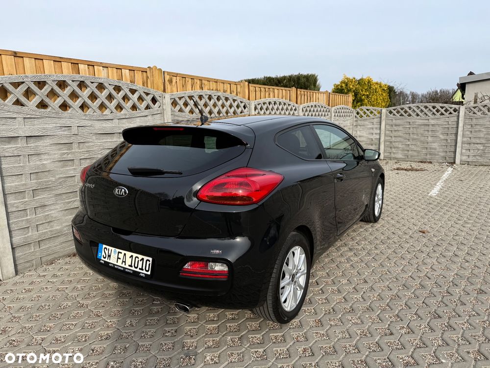 Kia ProCeed - 4