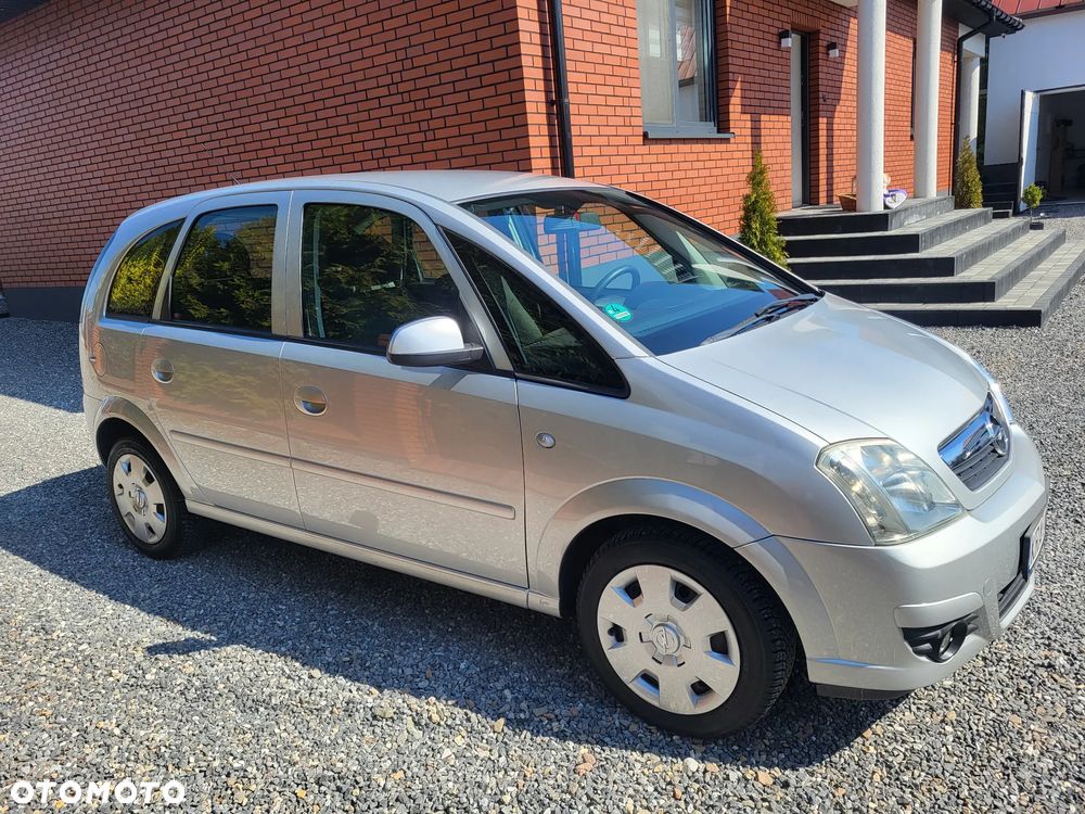 Opel Meriva 1.6 Essentia - 18
