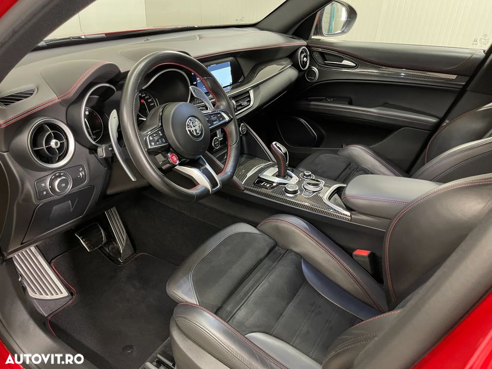 Alfa Romeo Stelvio V6 2.9 Bi-Turbo AT8-Q4 Quadrifoglio - 5