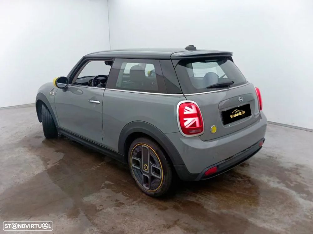 MINI 3 Portas Cooper E Classic - 5