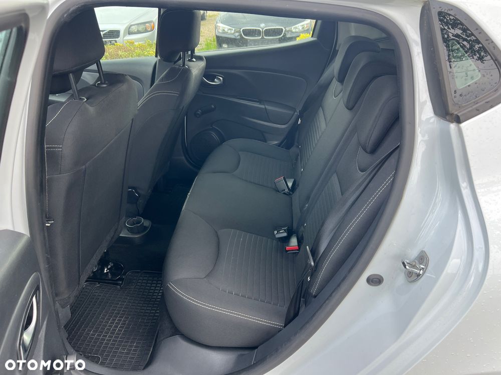 Renault Clio 1.2 16V 75 LIMITED - 33