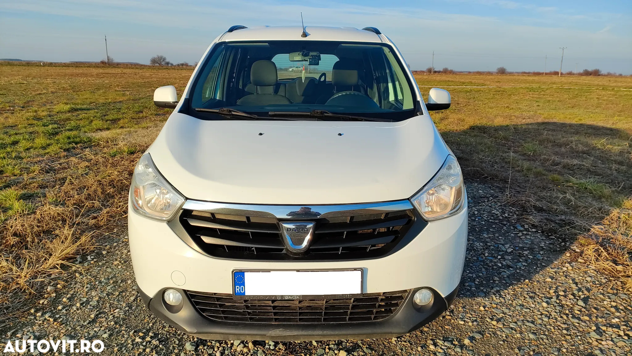 Dacia Lodgy 1.5 dCi 90 CP Ambiance - 3