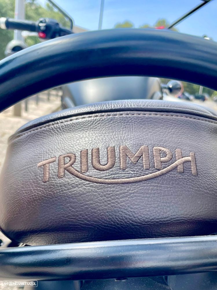 Triumph Bonneville T100 Black - 13