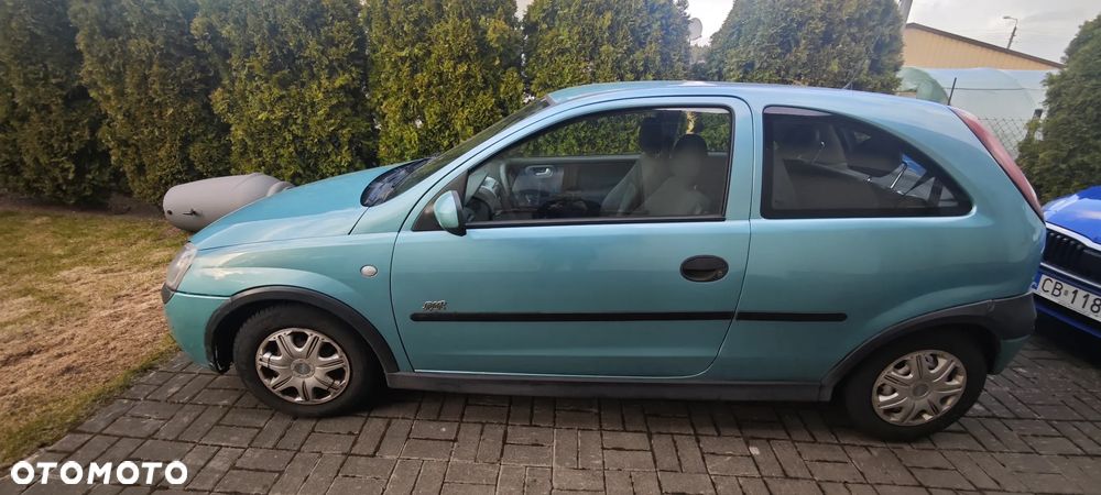 Opel Corsa 1.2 16V Sport - 2