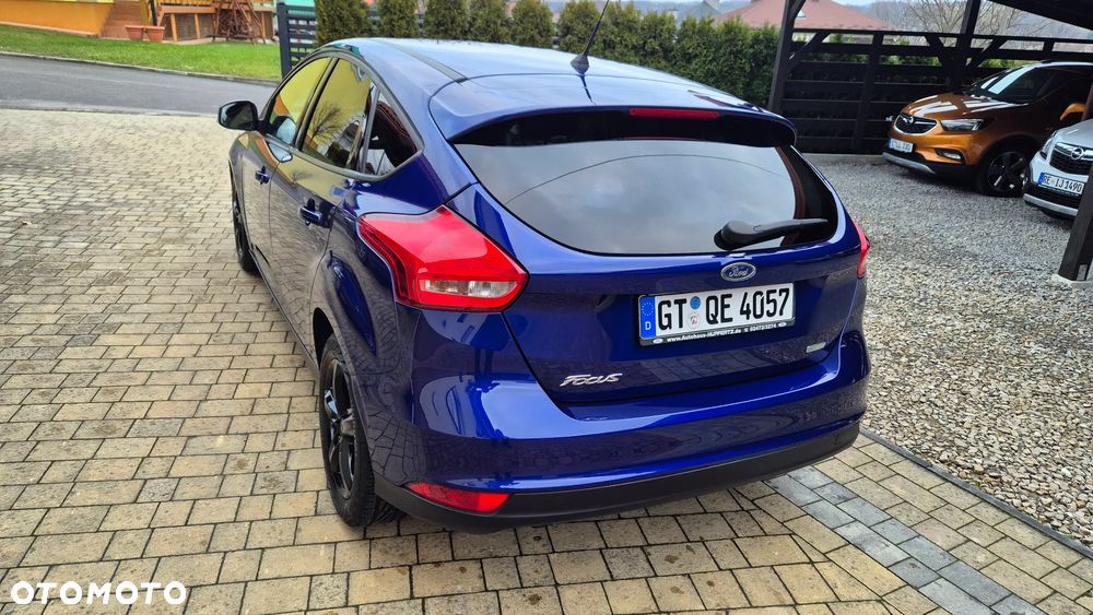 Ford Focus 1.0 EcoBoost Titanium - 12