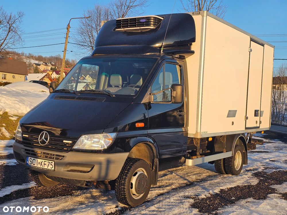 Mercedes-Benz Sprinter - 2