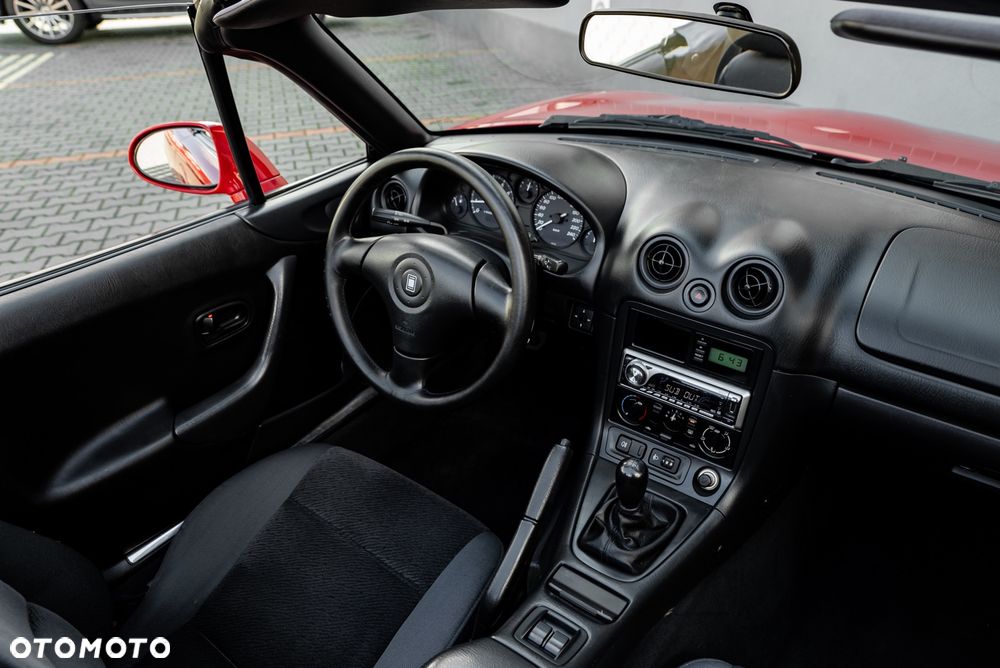 Mazda MX-5 1.6i 16V - 25