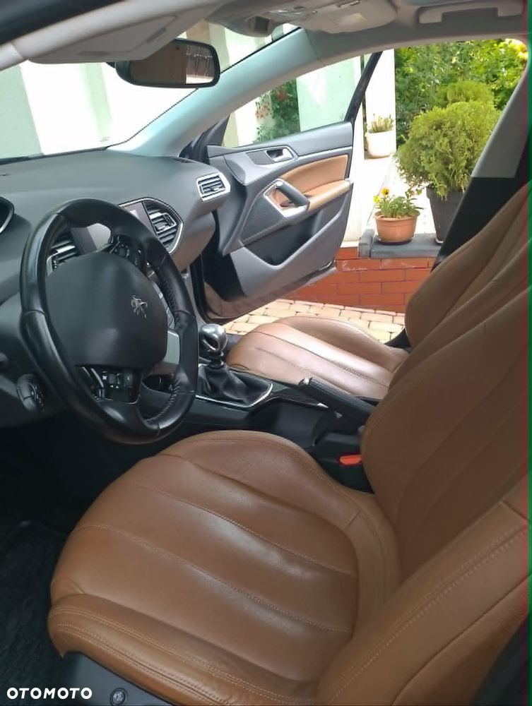 Peugeot 308 1.6 BlueHDi Allure S&S - 7