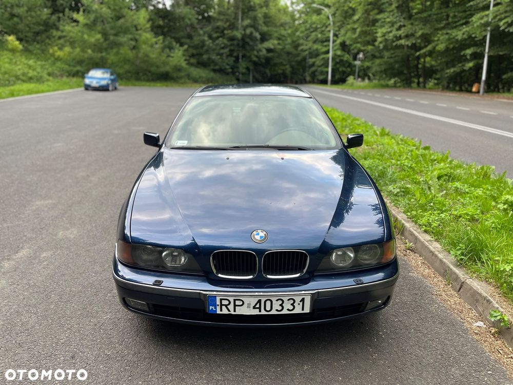BMW Seria 5 520i - 2