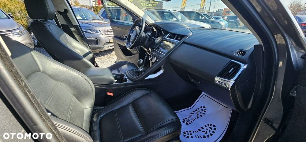 Jaguar E-Pace - 26