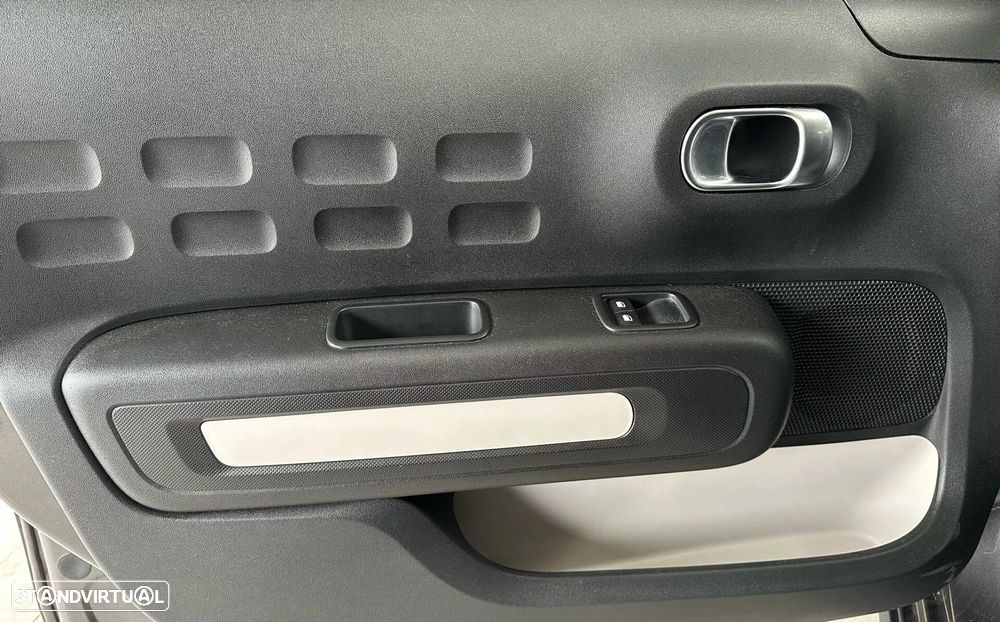 Citroën C3 1.2 PureTech C-Series - 21