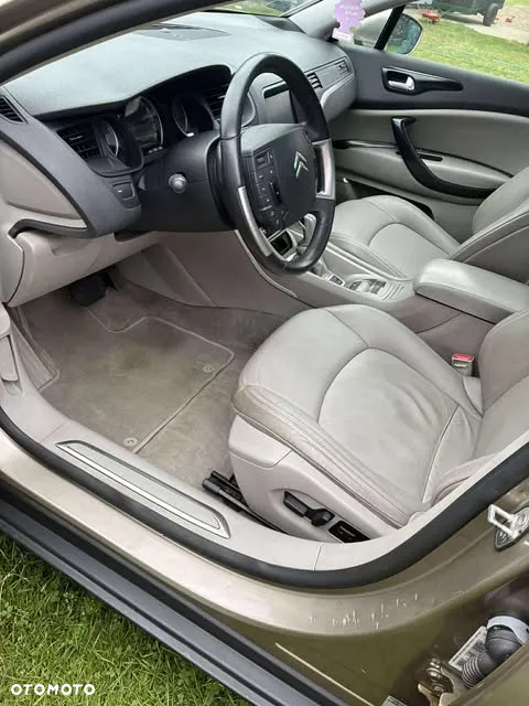 Citroën C5 2.0 HDi Exclusive - 6