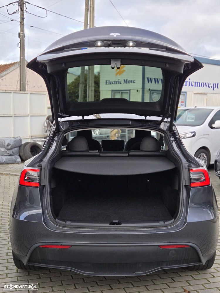 Tesla Model Y RWD - 6