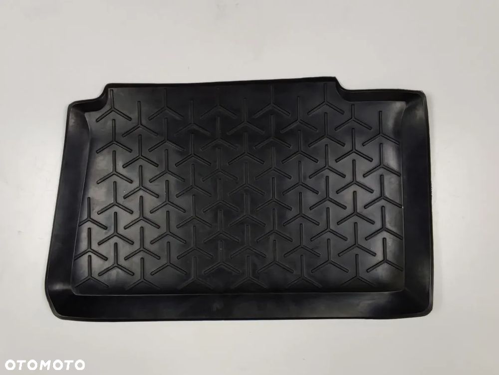 TOYOTA YARIS CROSS od 2020r Dywaniki Gumowe Komplet - 6