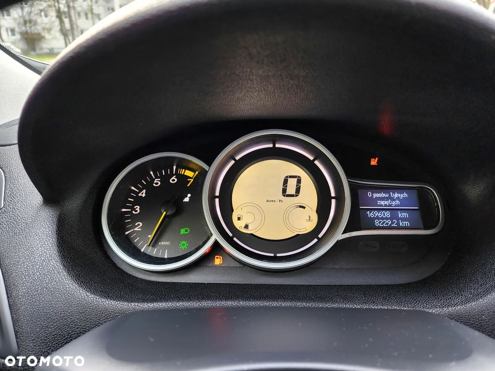 Renault Megane 1.6 16V 110 Dynamique - 24