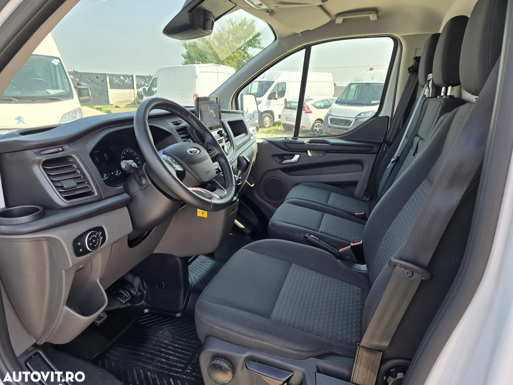 Ford Transit New Custom L1H1 Premium Edition - 18