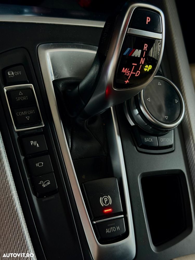 BMW X5 xDrive40d - 13