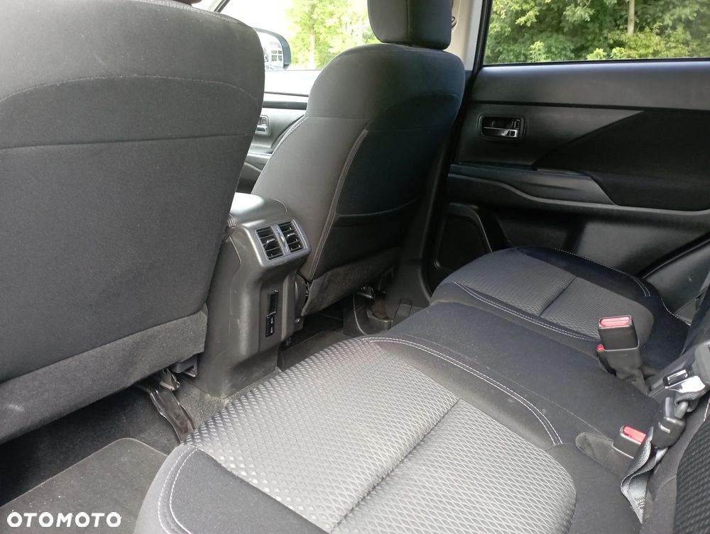 Mitsubishi Outlander 2.0 Intense + SDA 4WD CVT - 5