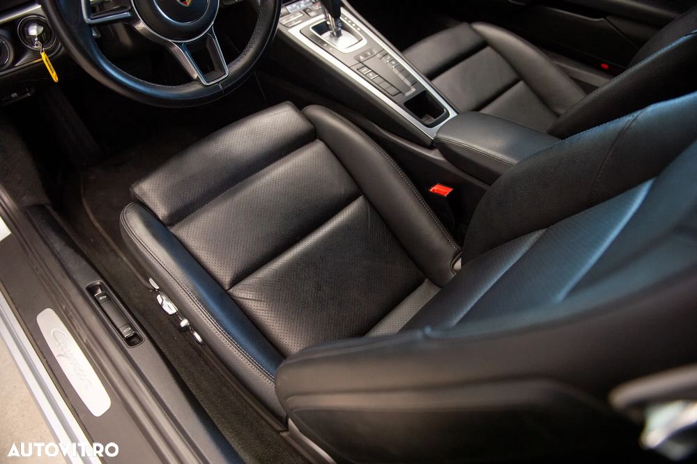 Porsche Cayman PDK - 19