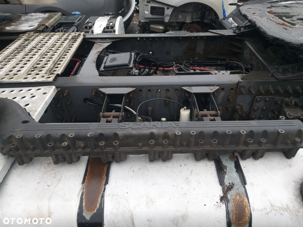 kolektor ssący dolotowy silnika scania hpi 1493717 - 1