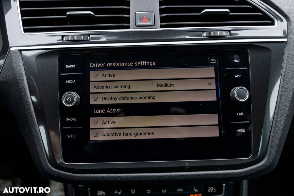 Volkswagen Tiguan 2.0 TDI SCR 4MOTION (BlueMotion Techn.) DSG Highline - 26