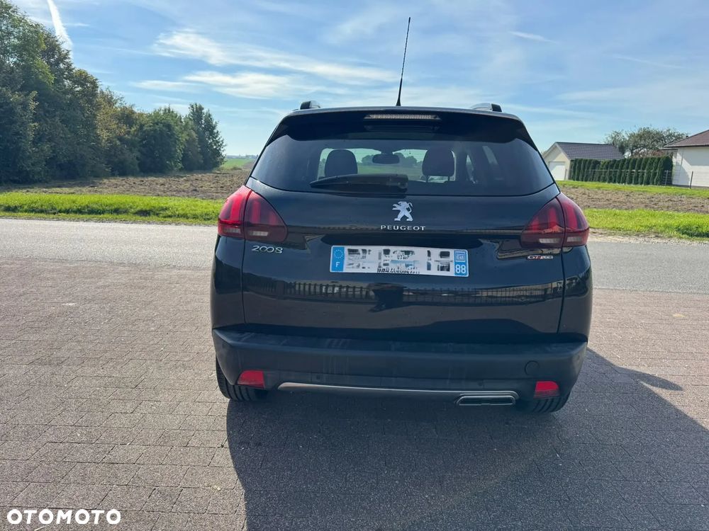 Peugeot 2008 - 6