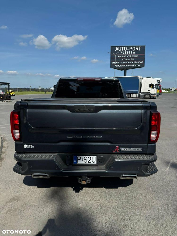 GMC Sierra - 2