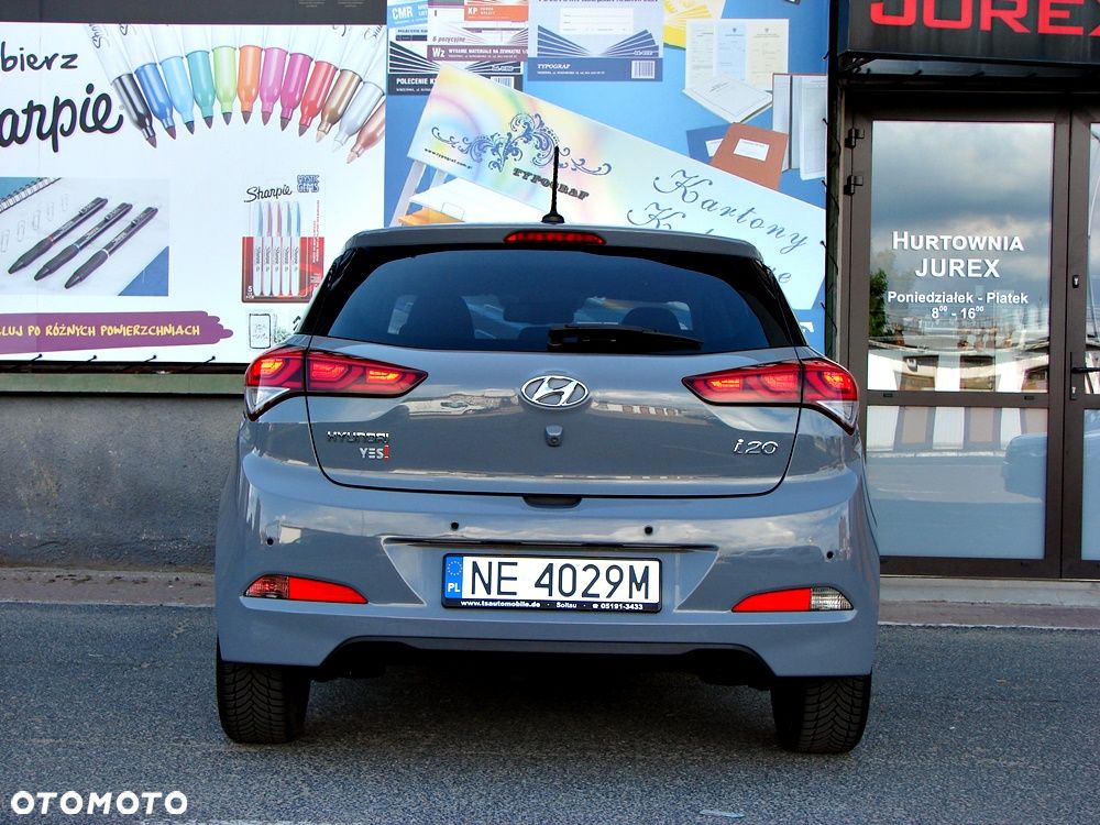 Hyundai i20 blue 1.2 YES!+ - 14