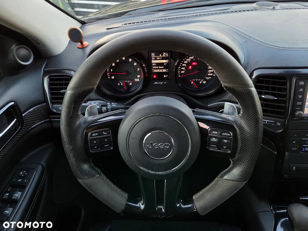 Jeep Grand Cherokee 6.4 V8 SRT8 - 23