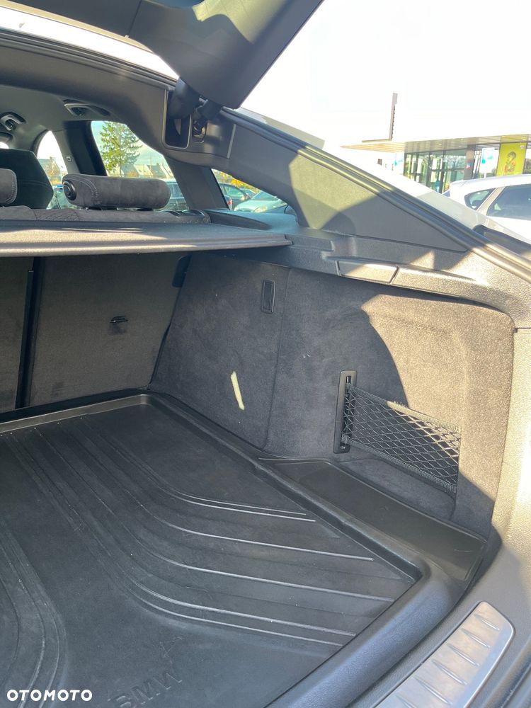 BMW 3GT 320d xDrive M Sport - 32