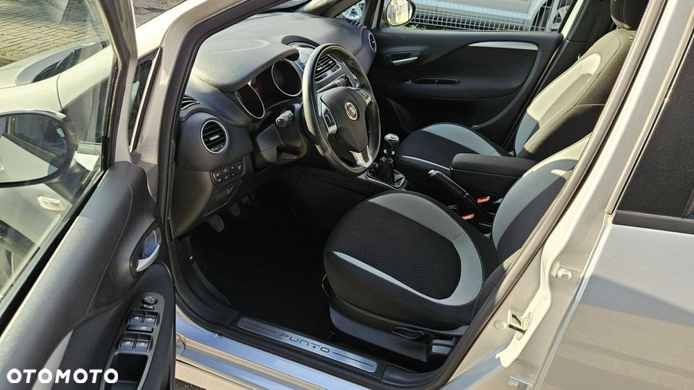 Fiat Punto 1.4 Multiair Easy S&S - 17