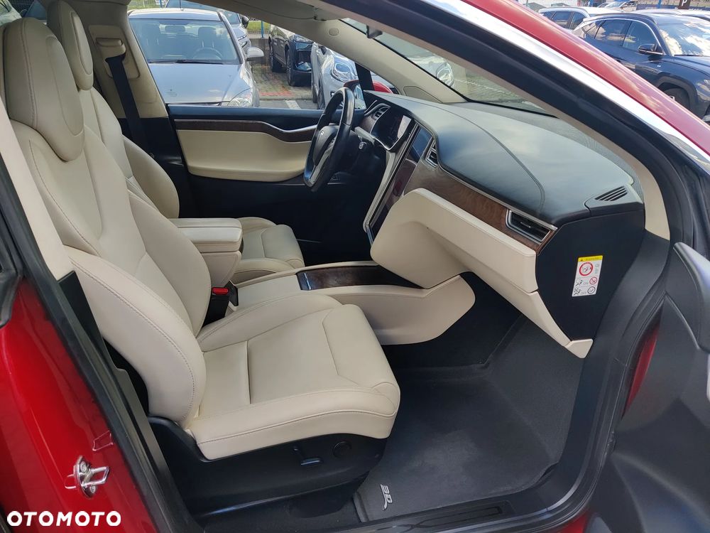 Tesla Model X Long Range Plus - 24