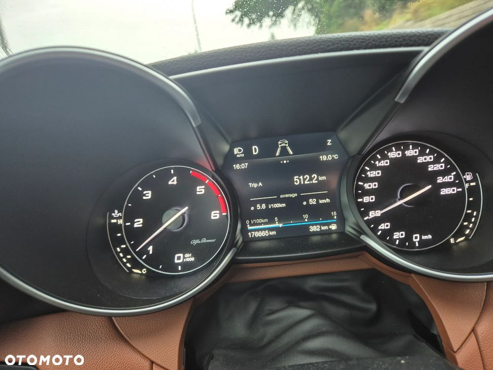Alfa Romeo Giulia 2.2 D Turbo Super - 18