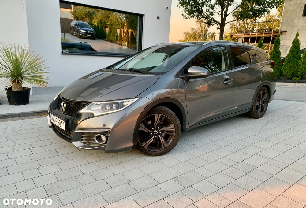 Honda Civic 1.8 Lifestyle (ADAS / Connect+) - 1