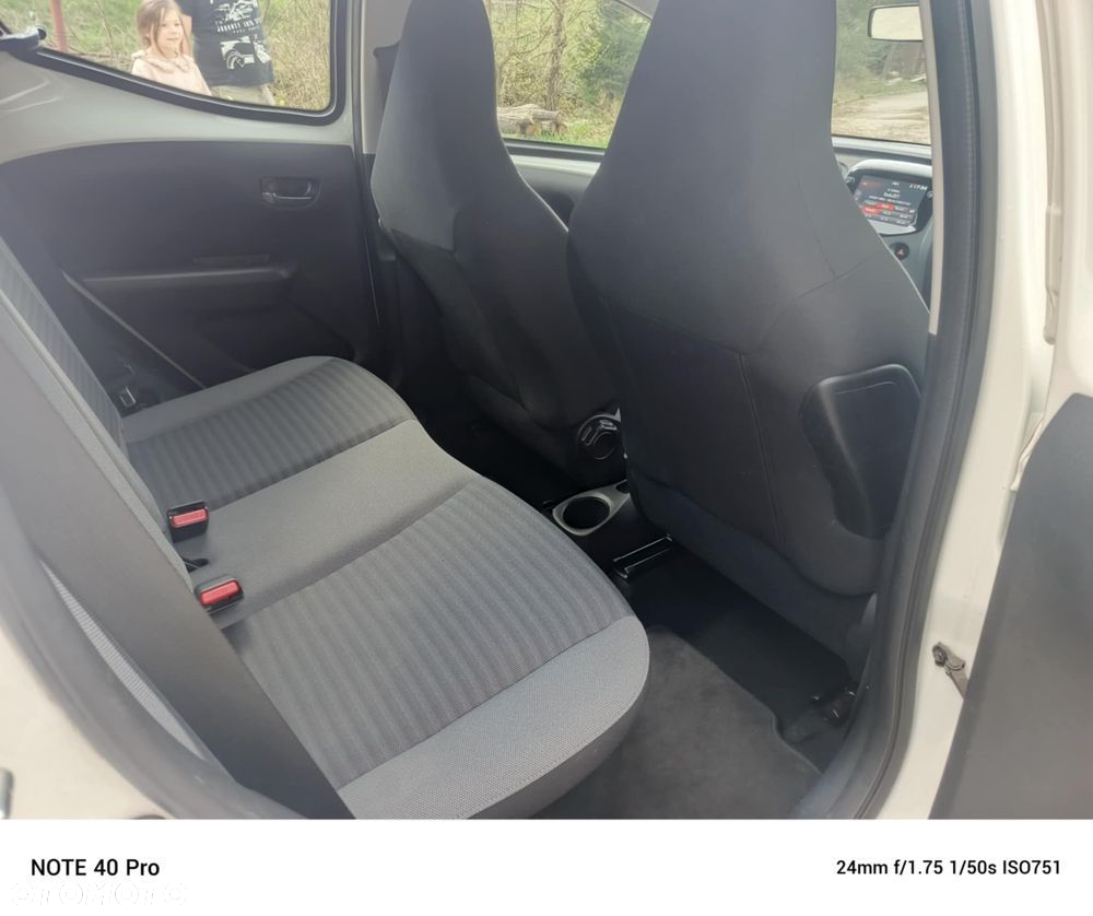 Toyota Aygo 1.0 VVT-i JBL Edition - 14