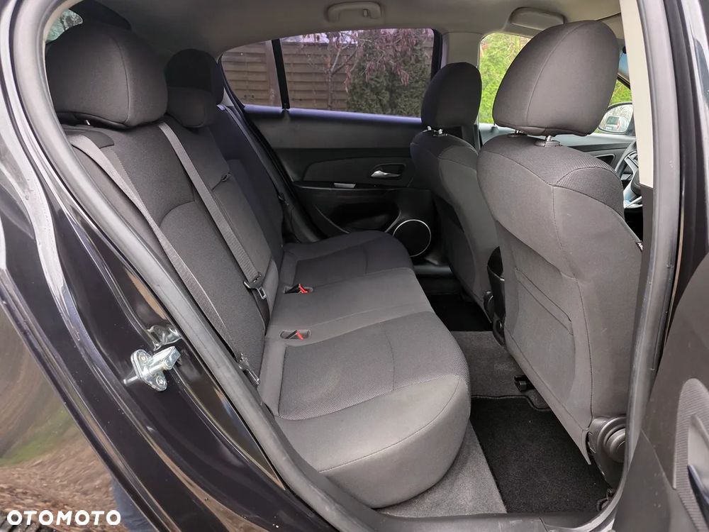 Chevrolet Cruze - 28