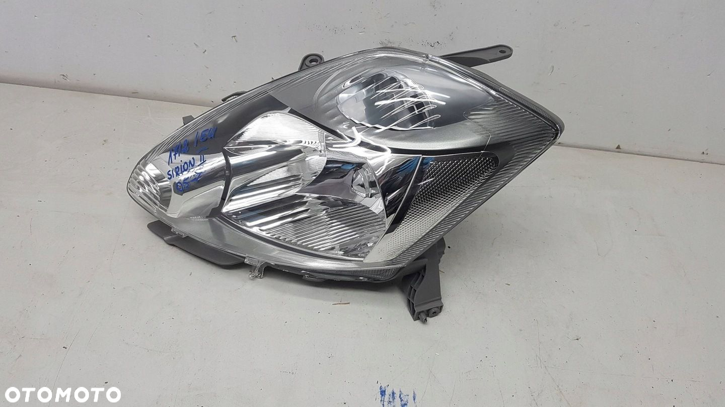 DAIHATSU SIRION II LAMPA LEWY PRZÓD EU - 2
