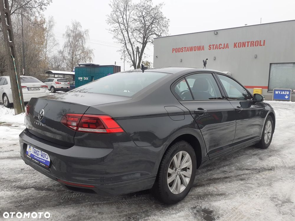 Volkswagen Passat - 5