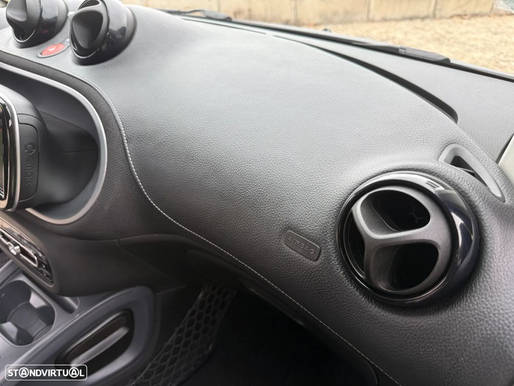 Smart ForTwo Coupé EQ Brabus Style - 22