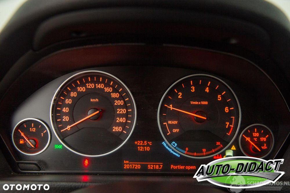 BMW Seria 3 - 34
