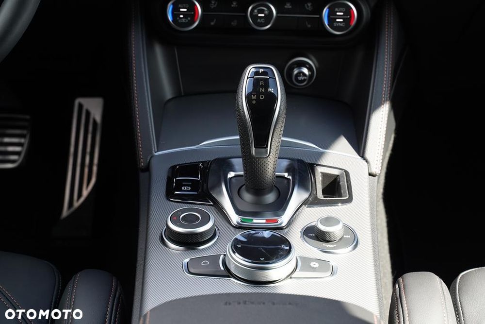 Alfa Romeo Stelvio 2.0 Turbo Intensa Q4 - 20