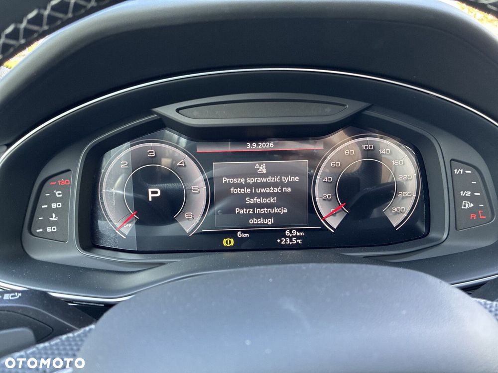 Audi Q8 - 15